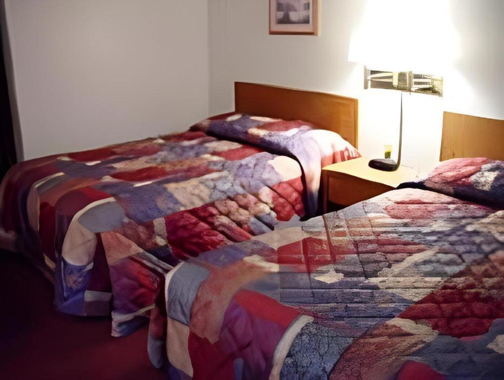 Americas Best Value Inn Torrington Exteriör bild