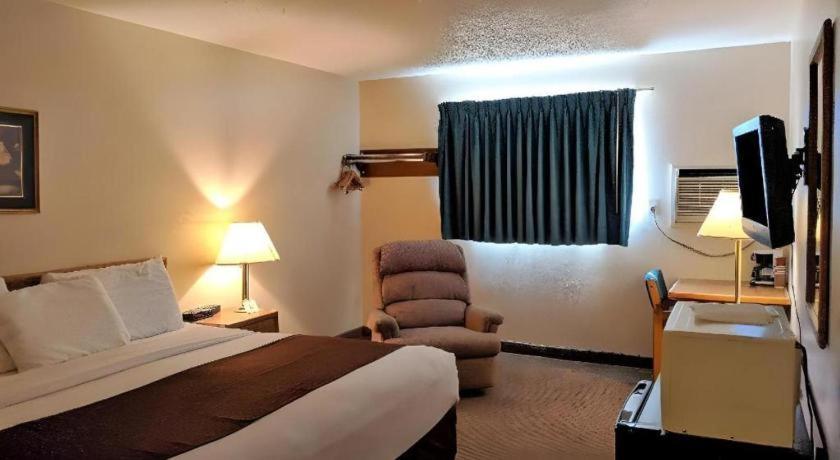 Americas Best Value Inn Torrington Exteriör bild